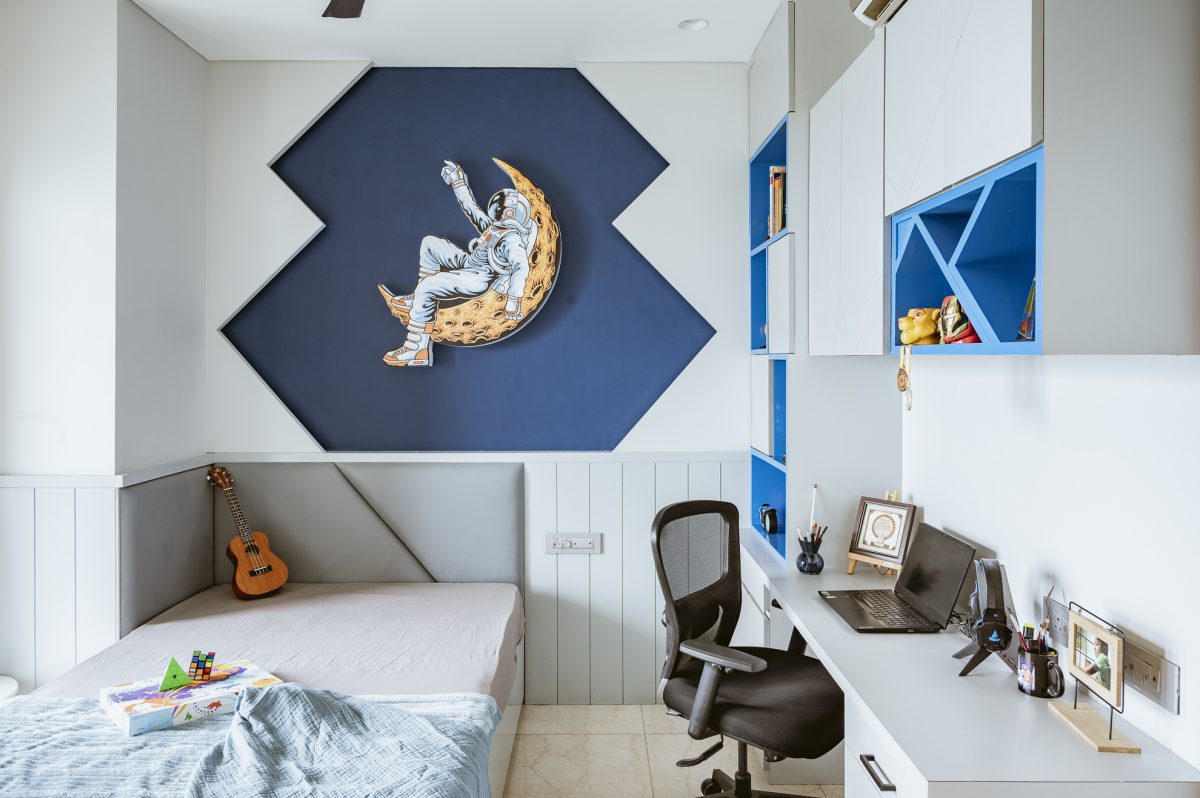  L&T Crescent Bay Apartment completed by MM interior